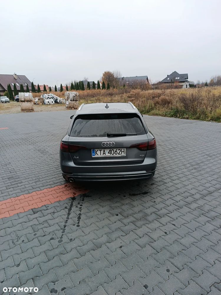 Audi A4 Avant - 4