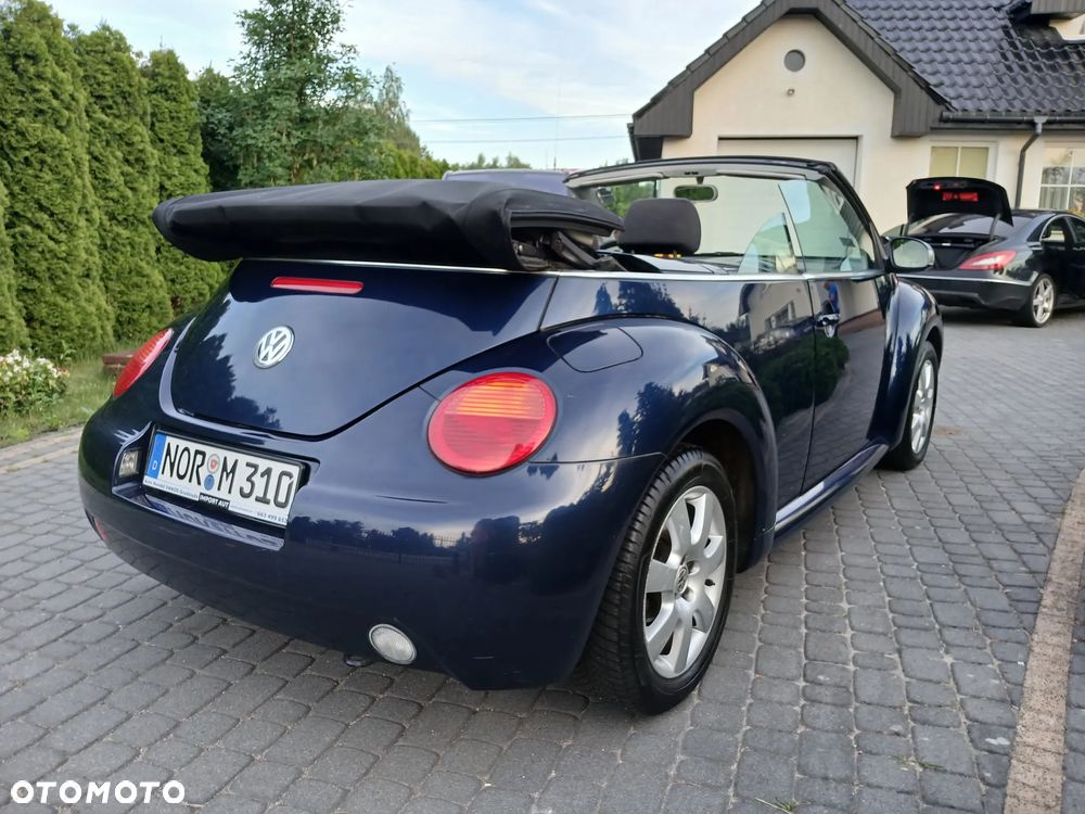 Volkswagen New Beetle - 11