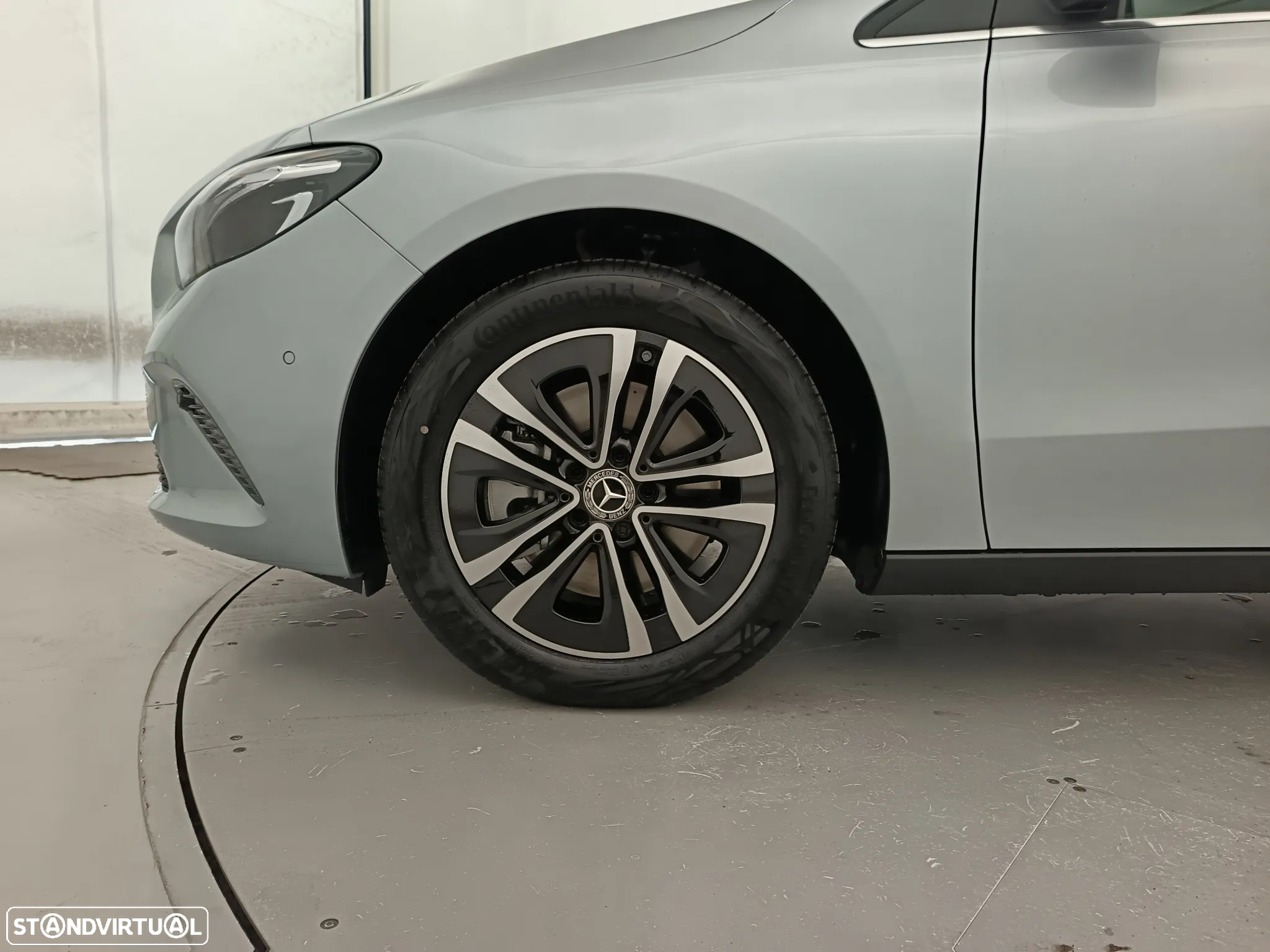 Mercedes-Benz B 250 e - 17