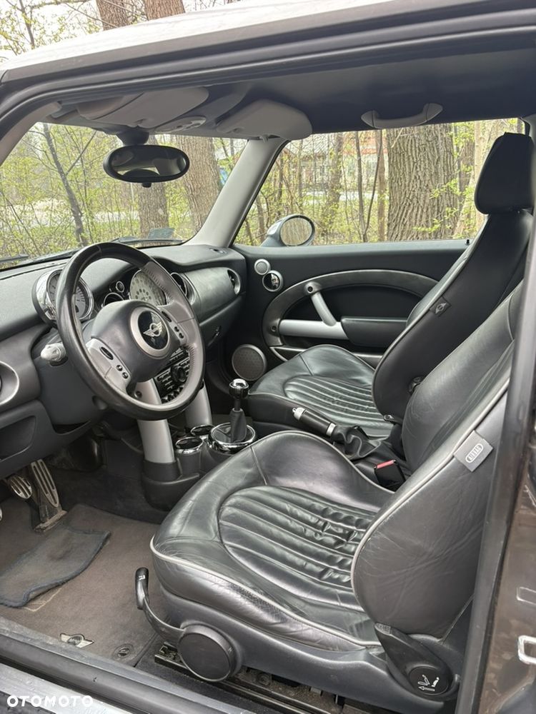 MINI Cooper S Standard - 8