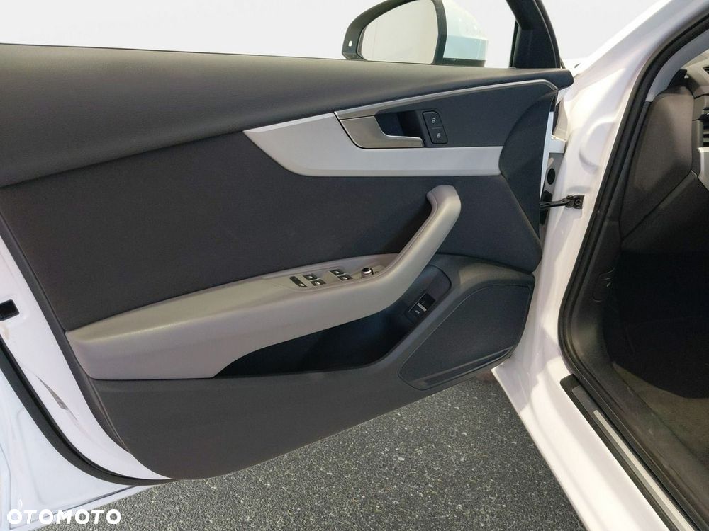 Audi A4 Avant 40 TDI S tronic - 14