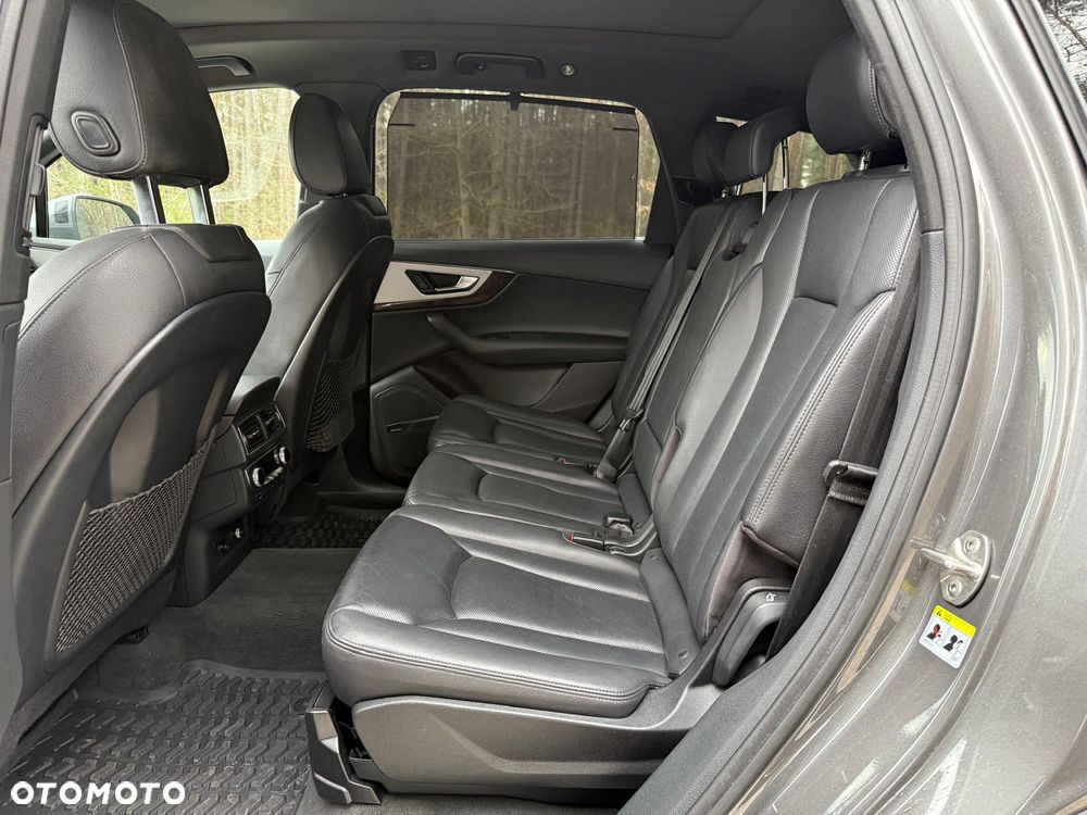Audi Q7 - 15