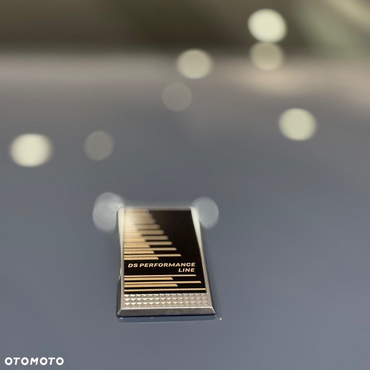 DS Automobiles N°4 1.2 mHEV Performance Line eDCS6 - 7
