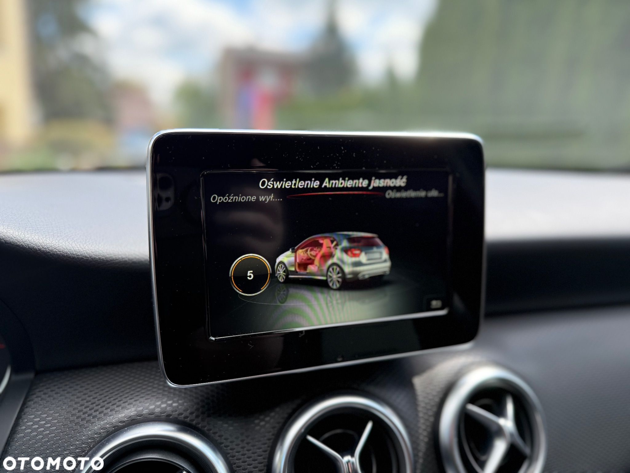 Mercedes-Benz Klasa A 180 CDI 7G-DCT AMG Line - 32