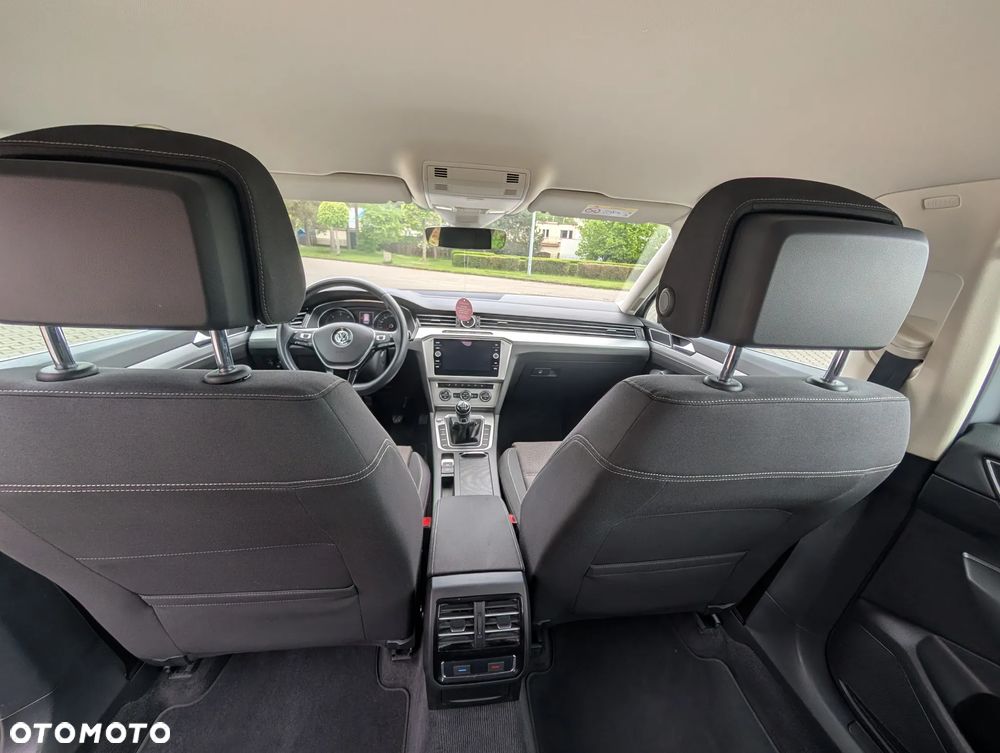 Volkswagen Passat 2.0 TDI BMT Comfortline - 20