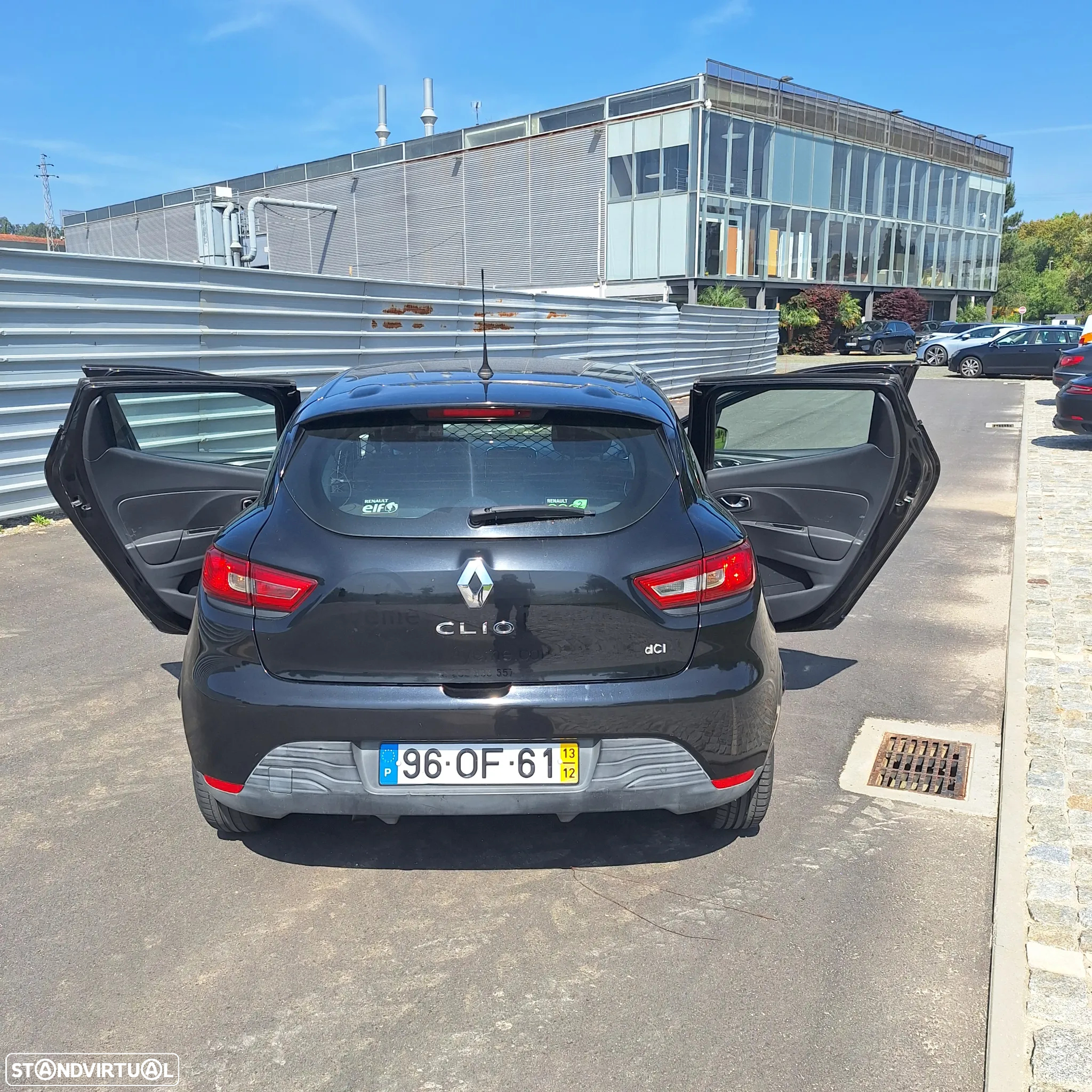 Renault Clio - 36