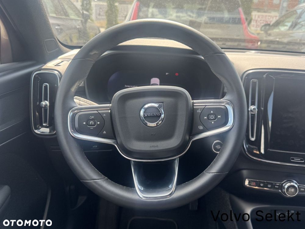 Volvo XC 40 - 26