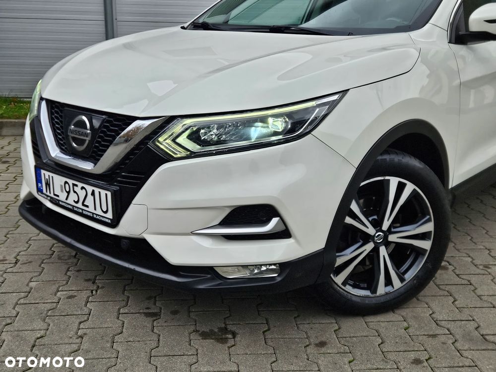Nissan Qashqai 1.2 DIG-T N-Connecta Xtronic EU6 - 31
