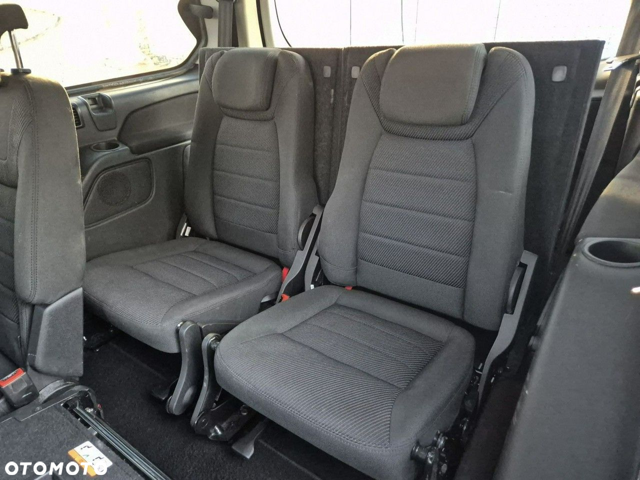 Ford Galaxy - 20