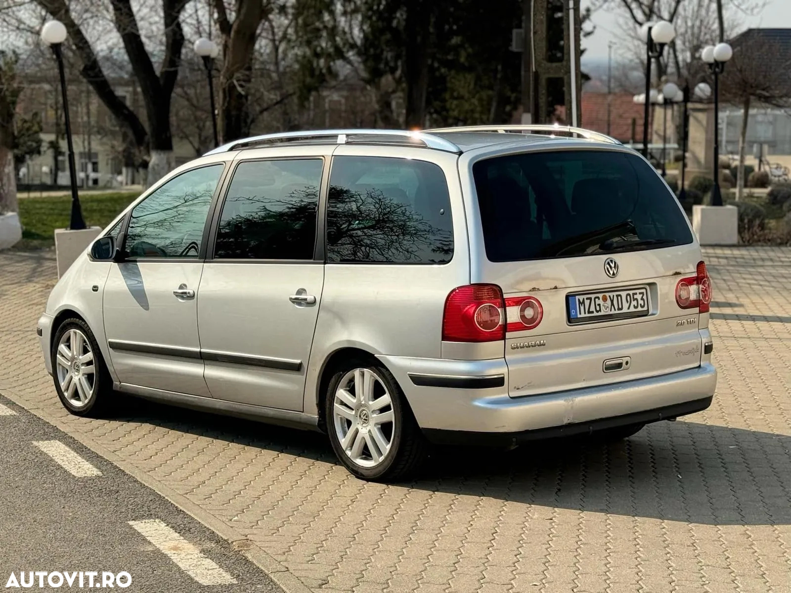 Volkswagen Sharan - 4