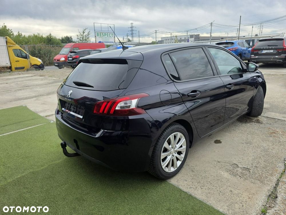 Peugeot 308 2016
