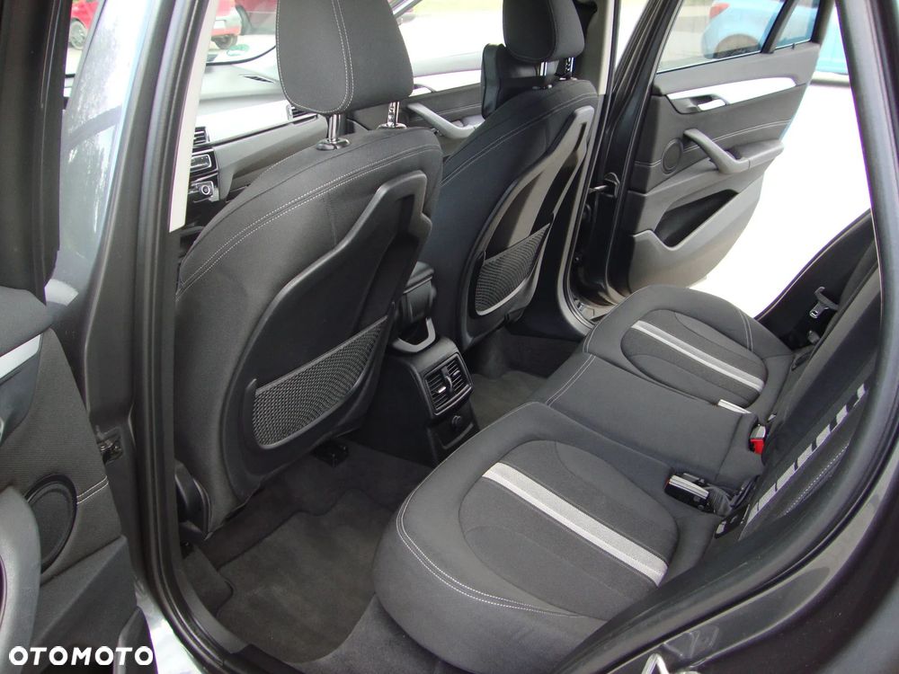 BMW X1 sDrive18d - 19