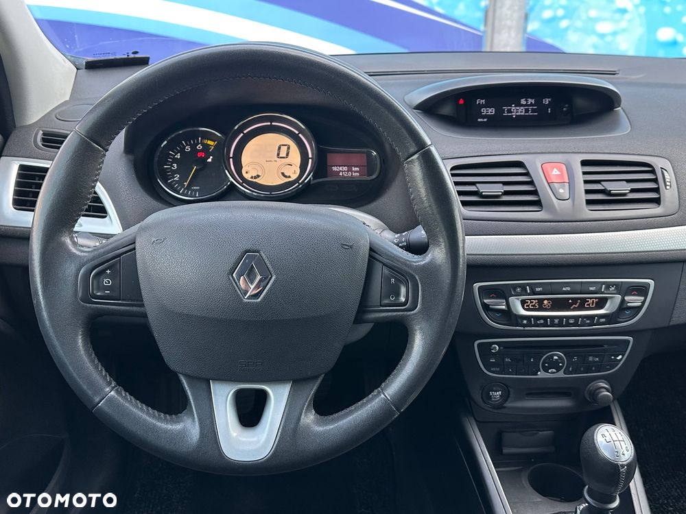 Renault Megane 1.6 16V 110 Paris Business - 18