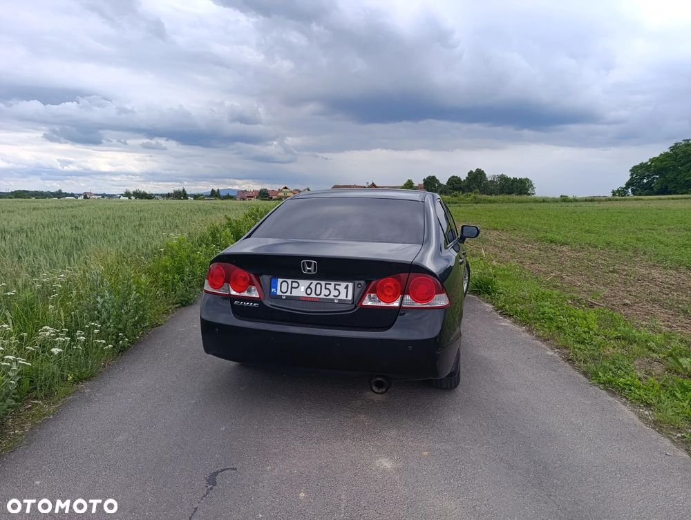 Honda Civic 1.8 Comfort - 11
