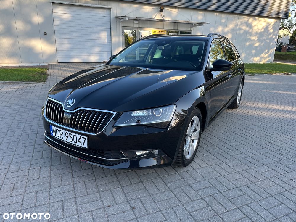 Skoda Superb 2.0 TDI DSG Ambition - 1
