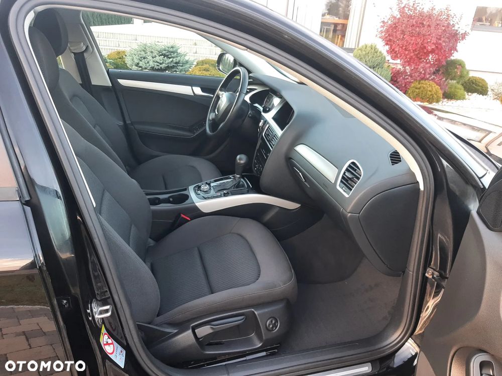 Audi A4 Limousine - 16