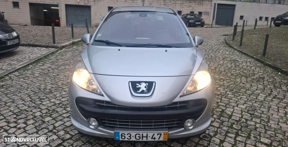Peugeot 207 1.4 16V Open - 2