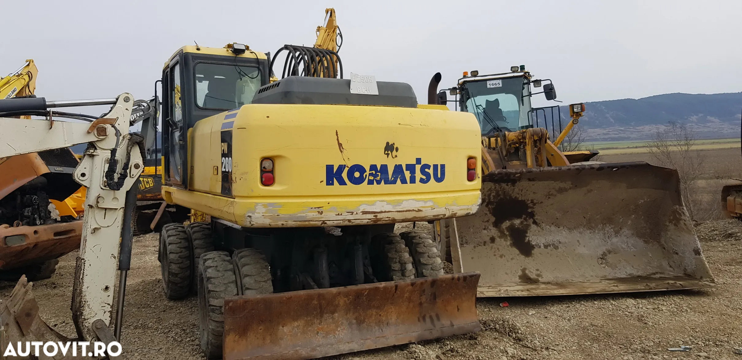 Komatsu PW 200 -7k Excavator pe roți - 4