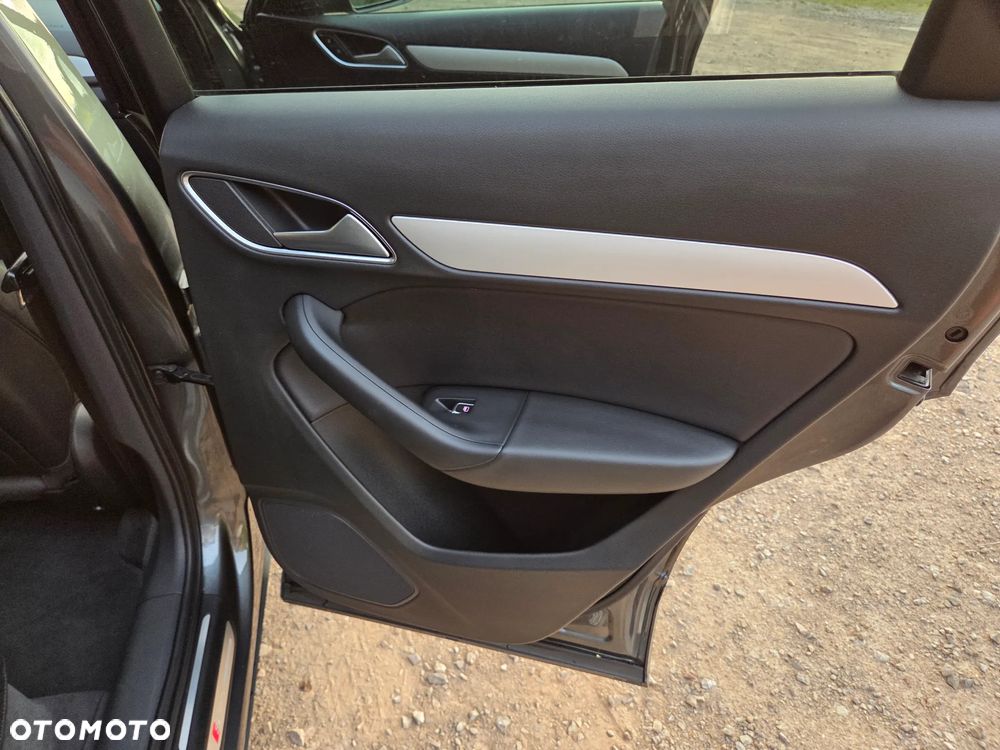 Audi Q3 40 TFSI Quattro S-Line S tronic - 19