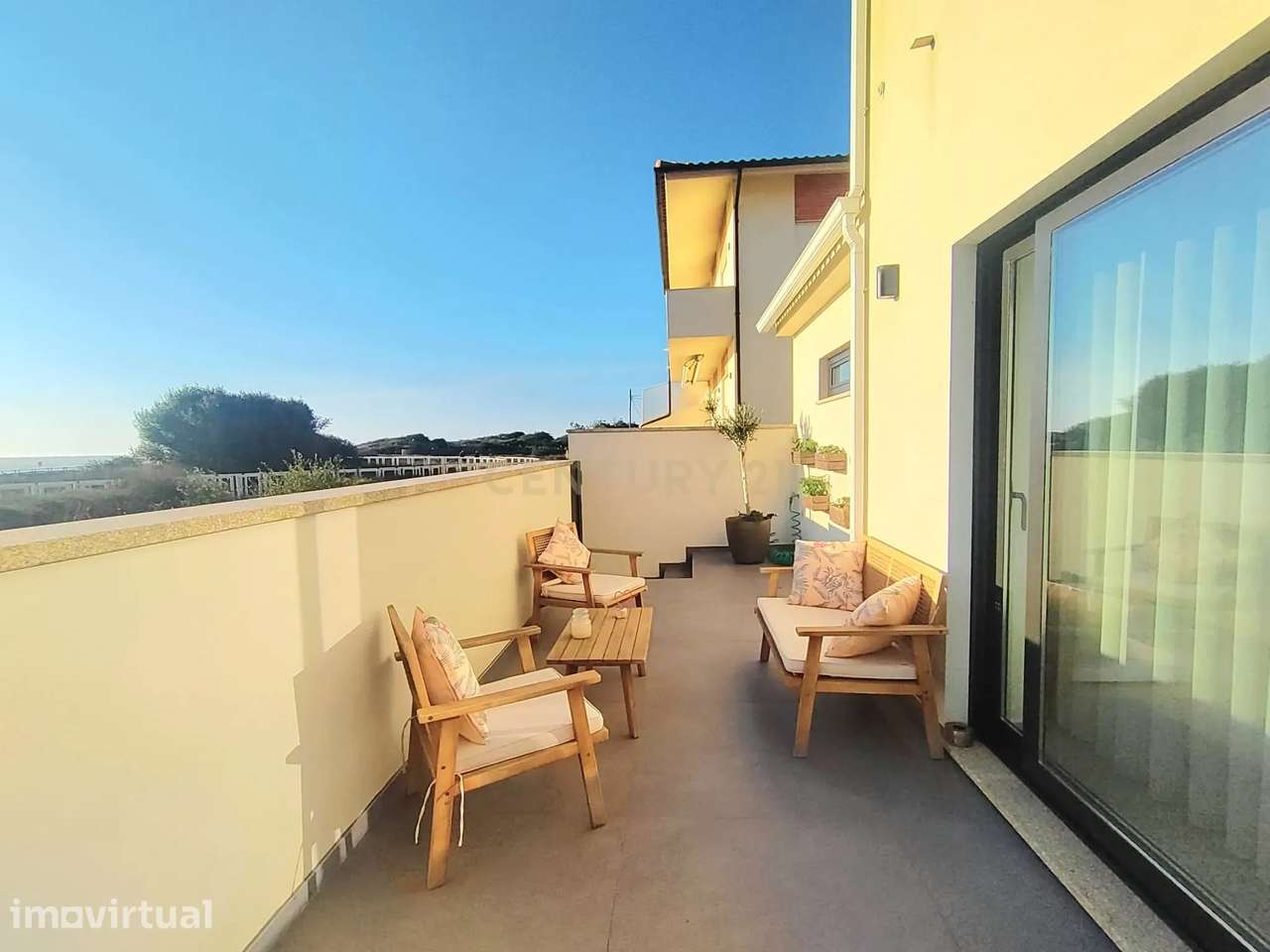 Moradia T3 em Primeira Linha de Mar em Cepães, Esposende - Grande imagem: 2/31