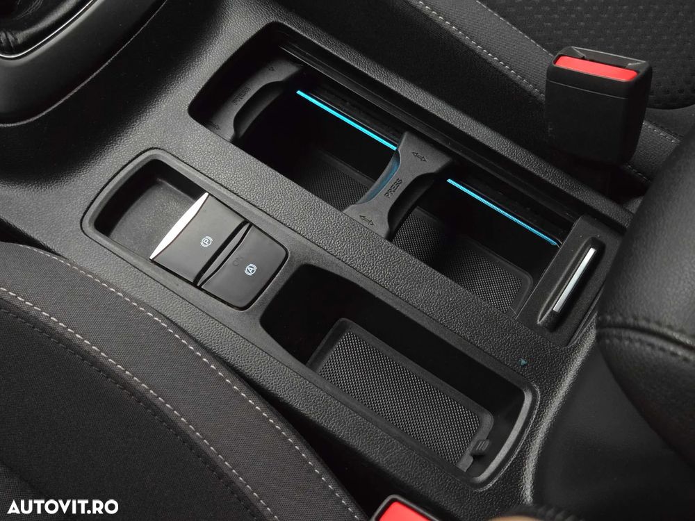 Ford Focus 1.5 EcoBlue Connected - 25