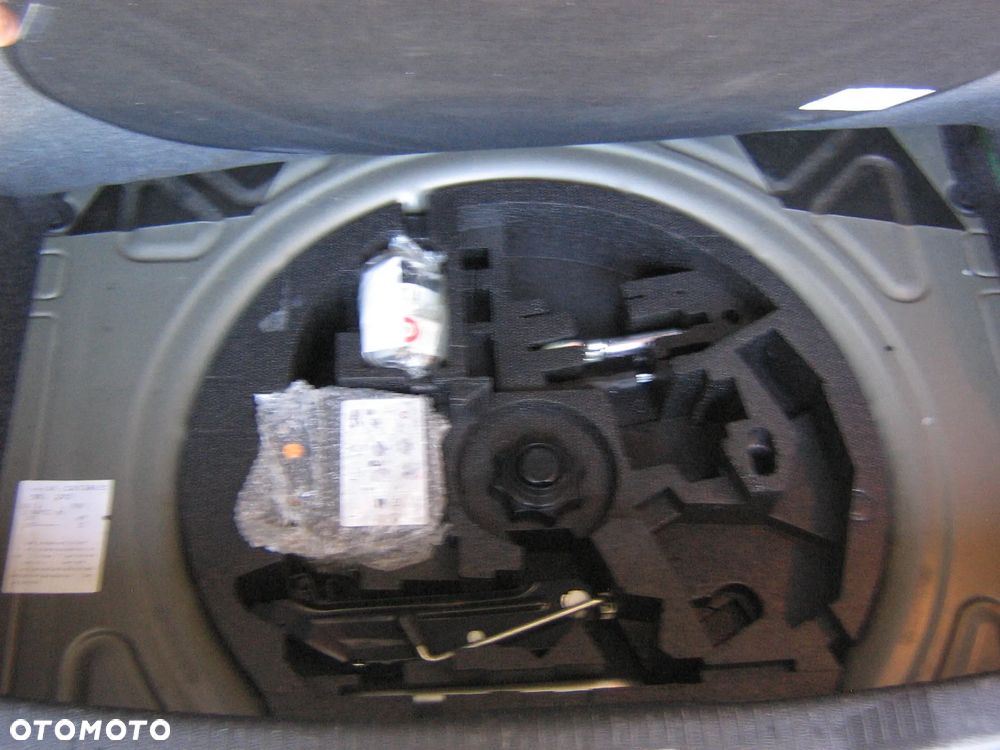 Volkswagen Golf - 20