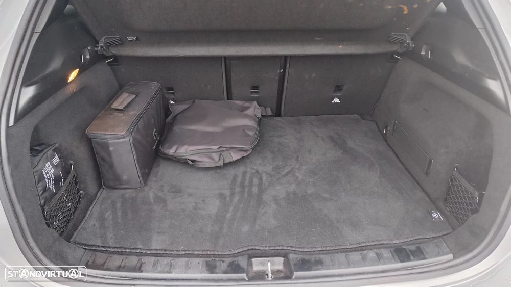 Mercedes-Benz EQA 250 - 17