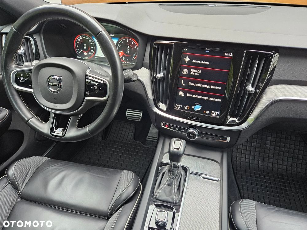 Volvo V60 T5 Geartronic R-Design - 14