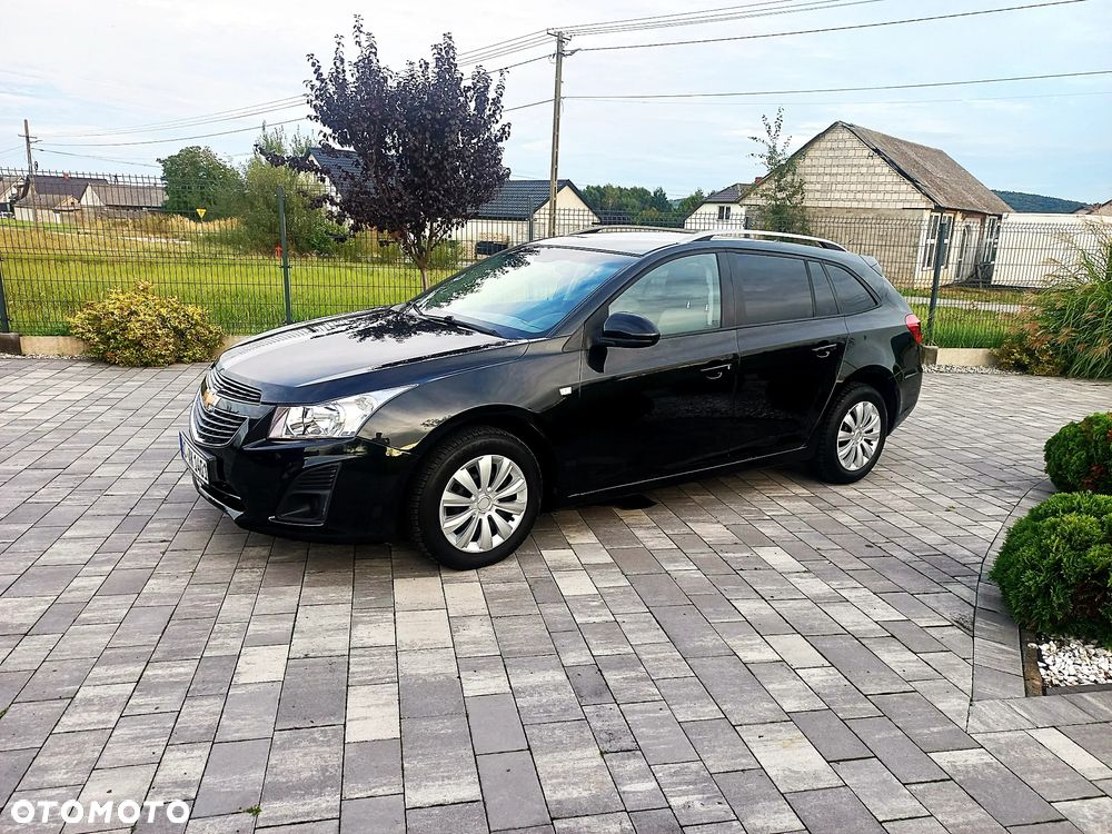 Chevrolet Cruze Station Wagon 1.6 LS - 8