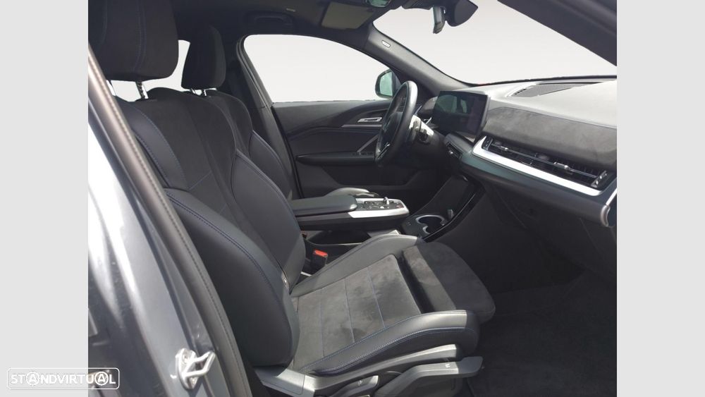 BMW X2 sDrive18d Pack Desportivo M - 2