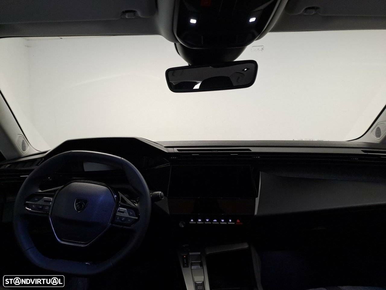 Peugeot 408 1.2 PureTech Allure EAT8 - 8
