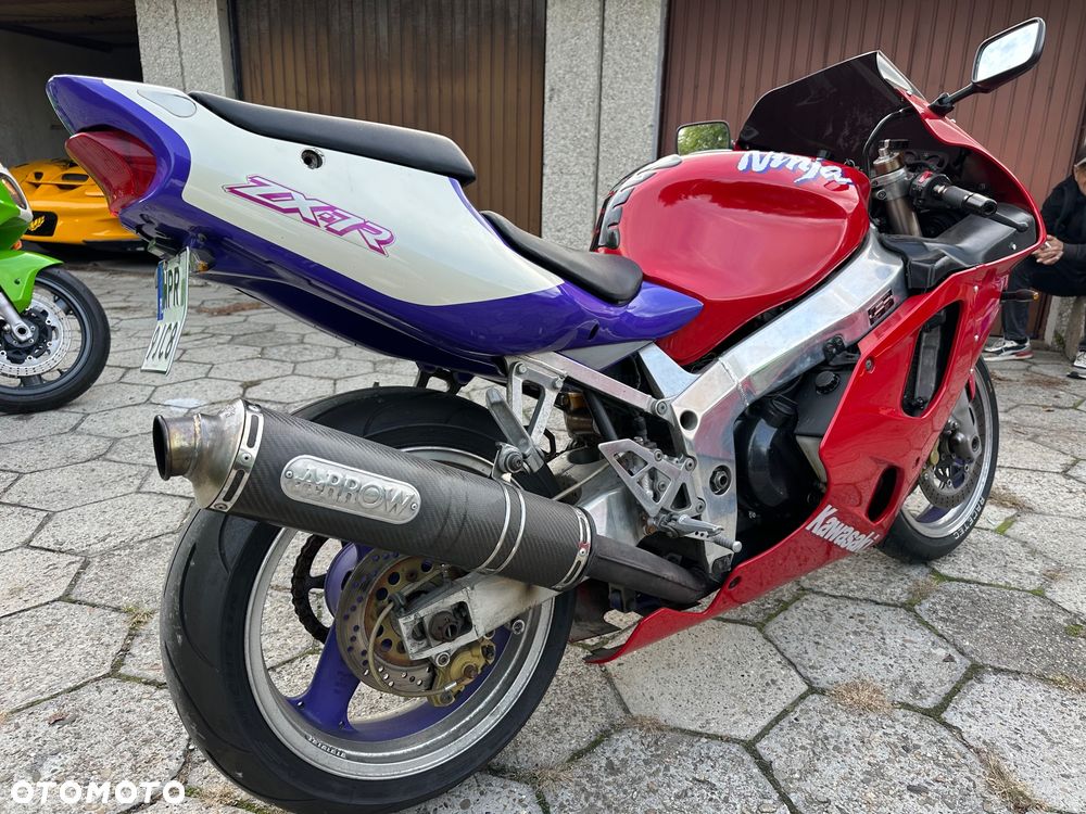 Kawasaki ZXR - 21