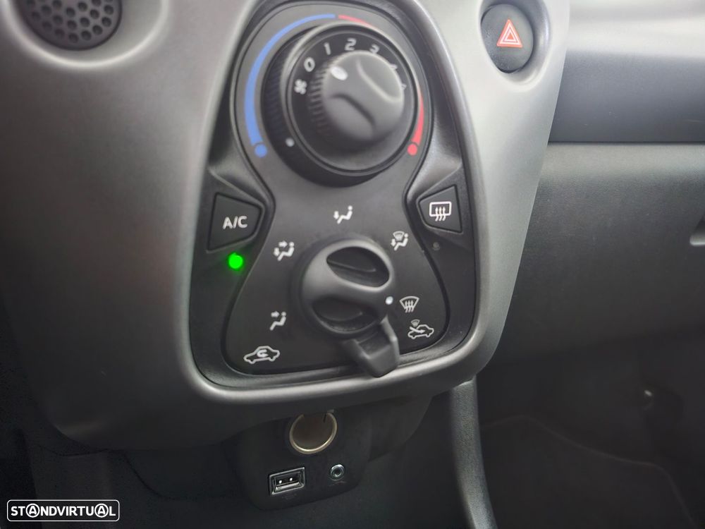 Toyota Aygo X 1.0 Play - 24