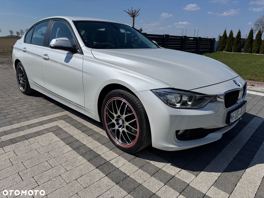 BMW Seria 3 318d DPF - 10