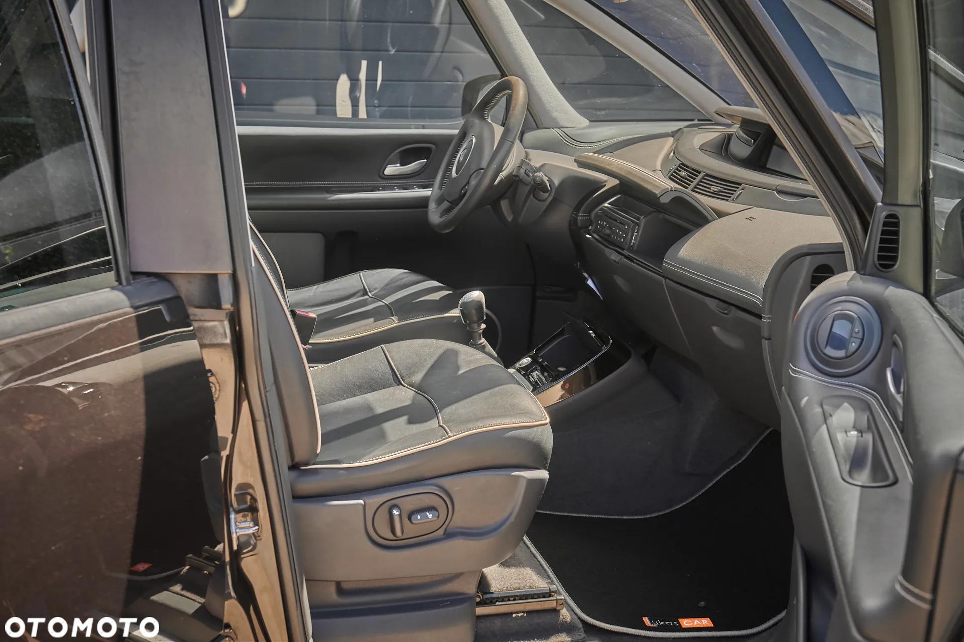 Renault Grand Espace TCe 170 Paris - 16