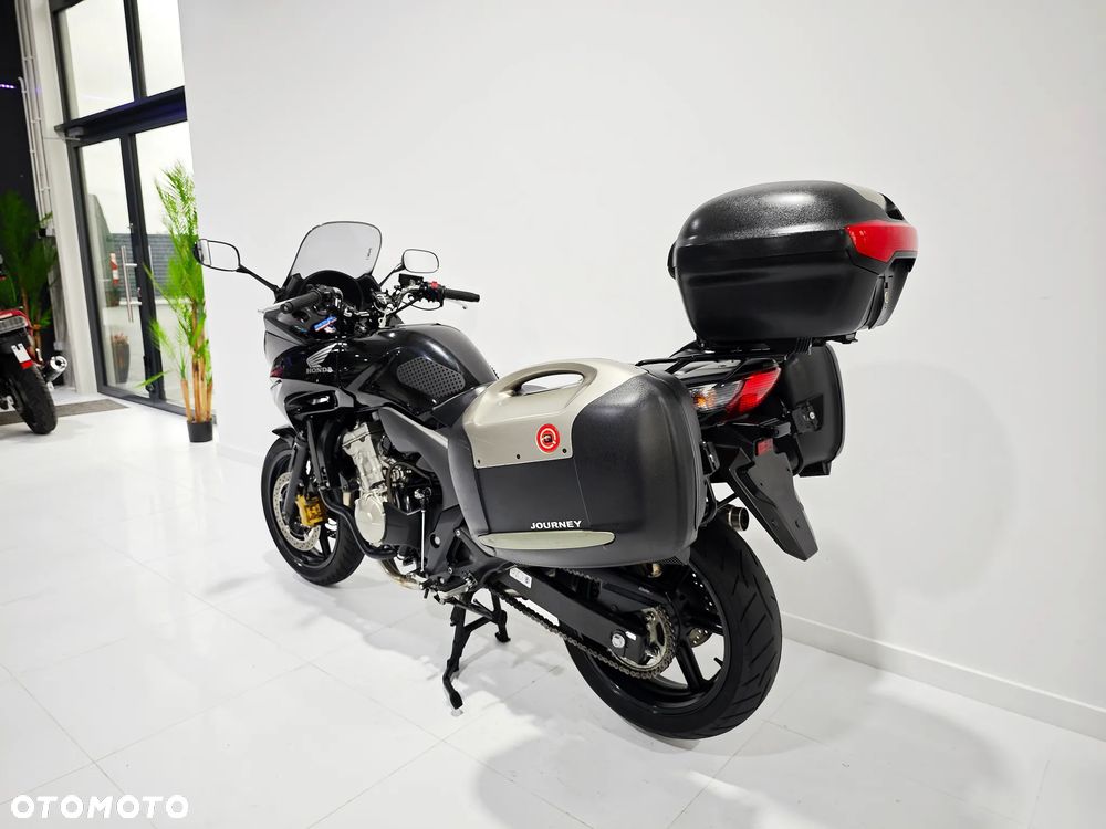 Honda CBF - 4