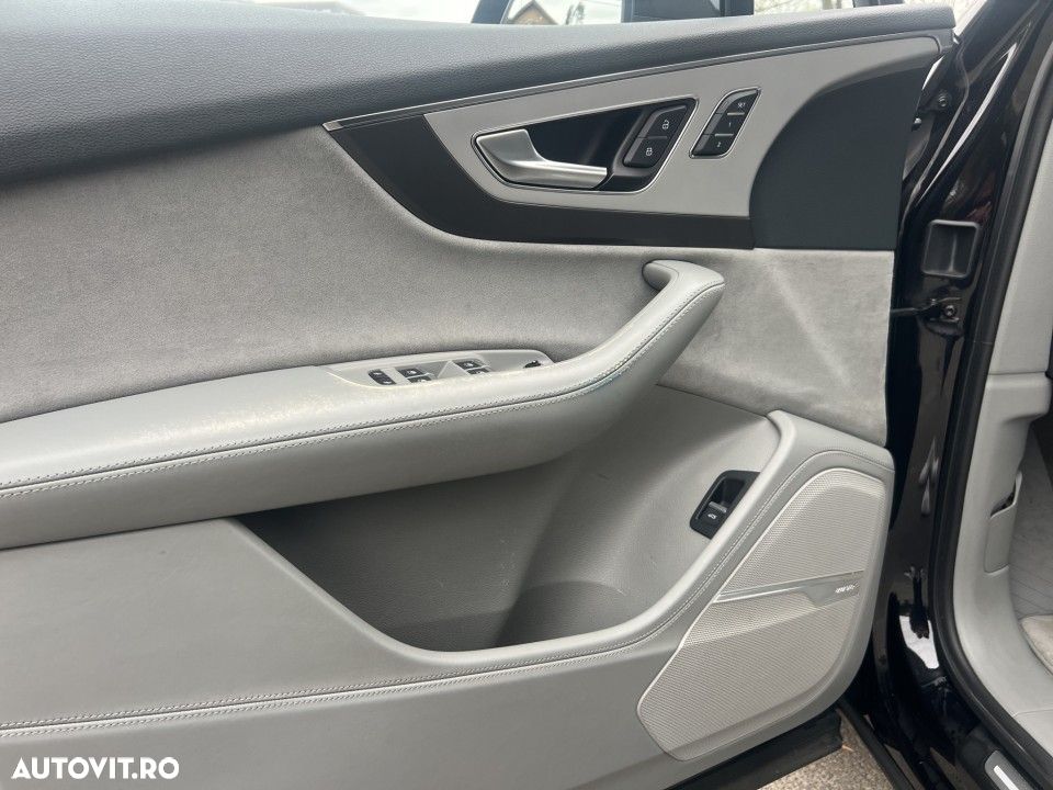 Audi Q7 - 10