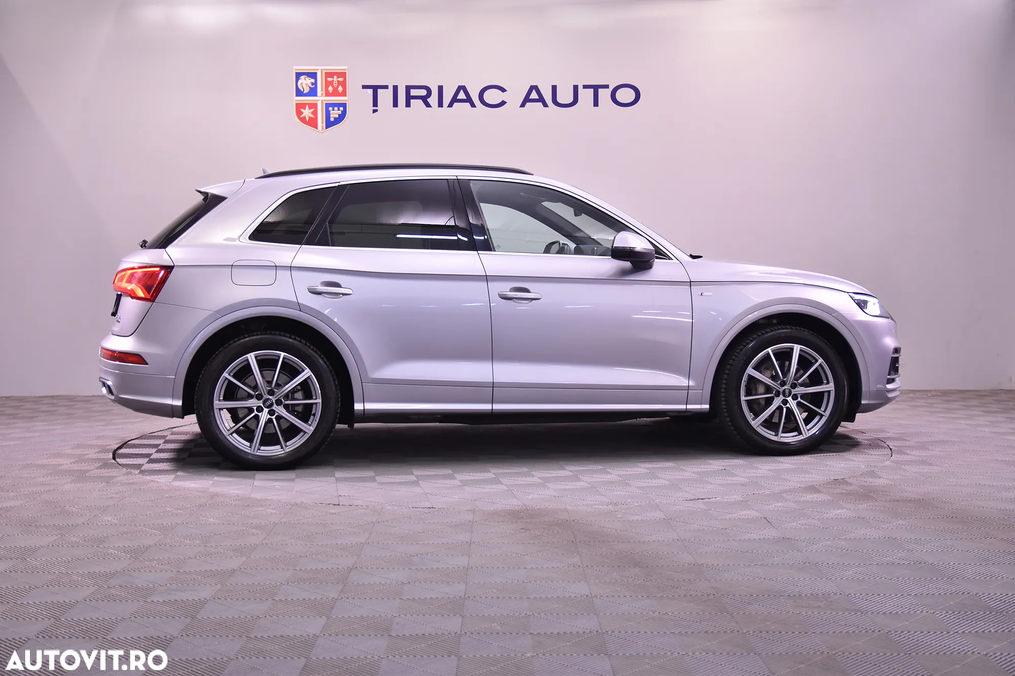 Audi Q5 55 TFSI e quattro S tronic - 6