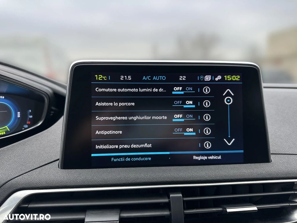 Peugeot 3008 PHEV EAT8 4X4 GT Pack - 22