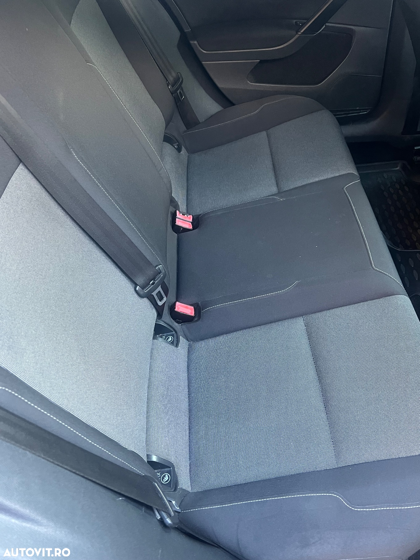 Volkswagen Golf - 5