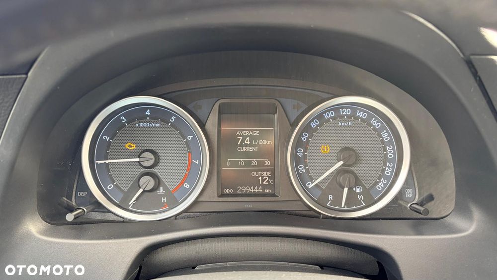 Toyota Auris 1.6 Premium Comfort - 14
