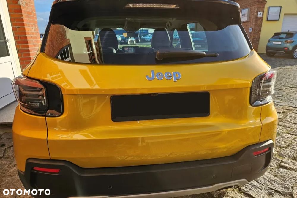 Jeep Avenger 1.2 T3 mHEV Altitude FWD eDCT6 - 3