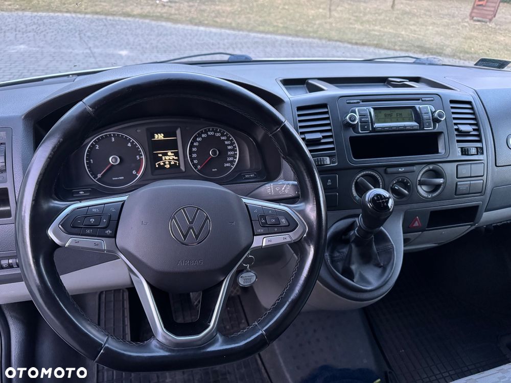 Volkswagen Transporter - 11