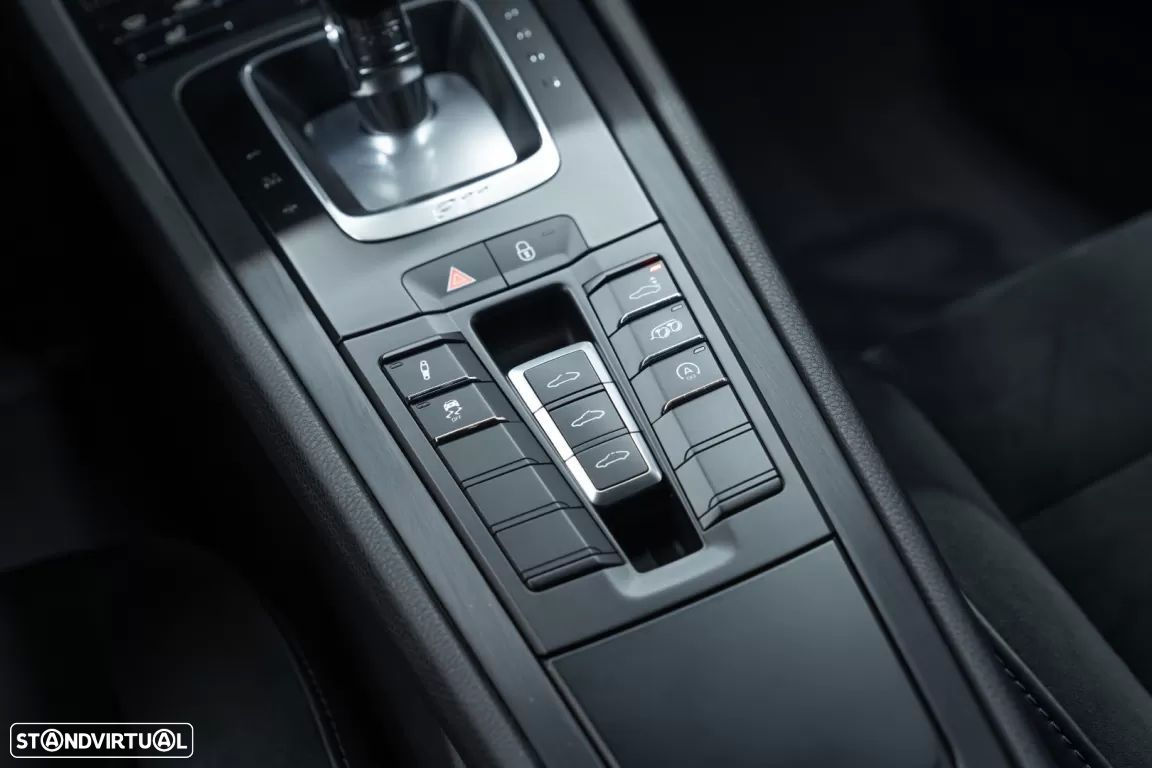 Porsche 911 (991) Carrera GTS PDK - 20