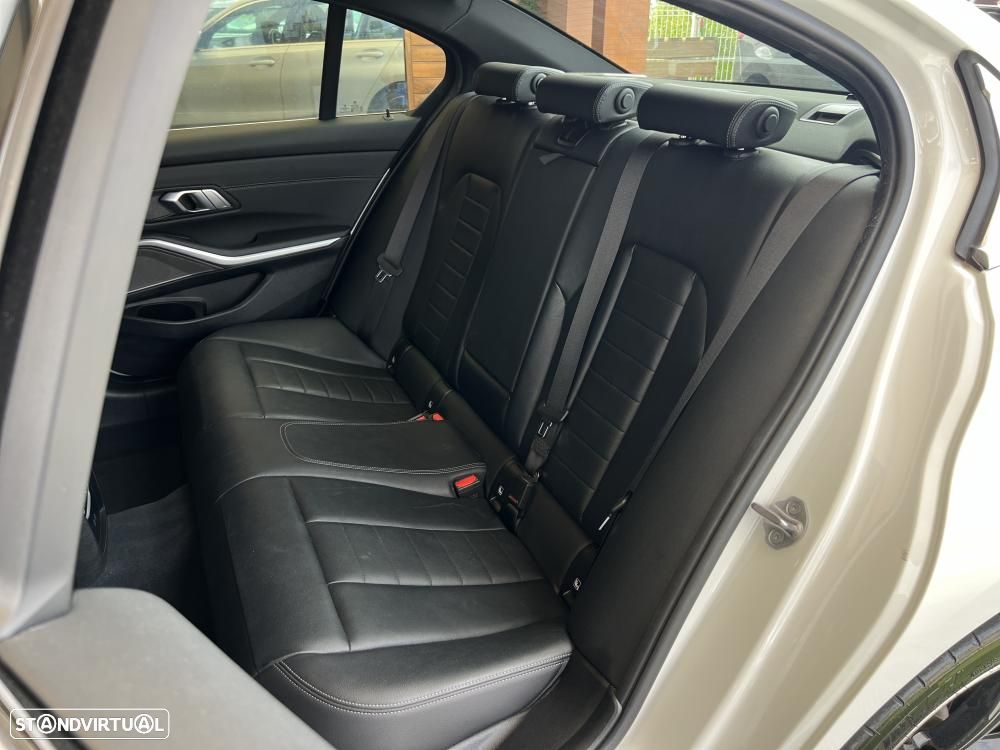 BMW 330 e Pack M Auto - 18