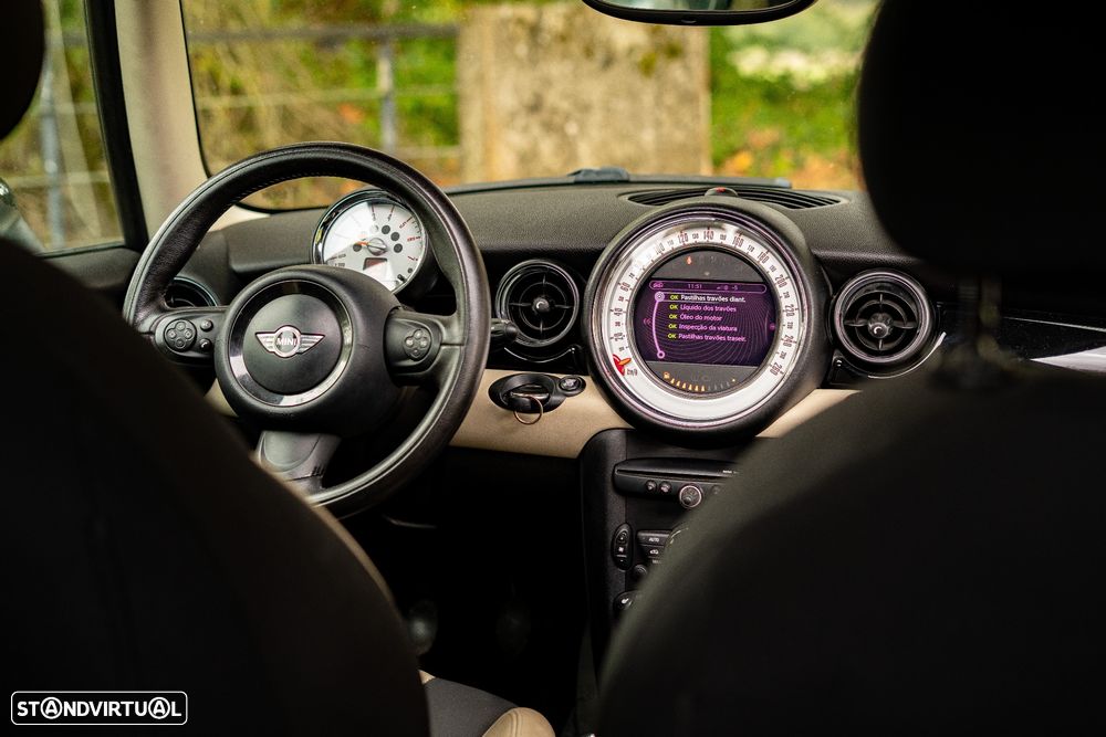 MINI 3 Portas Cooper D - 33