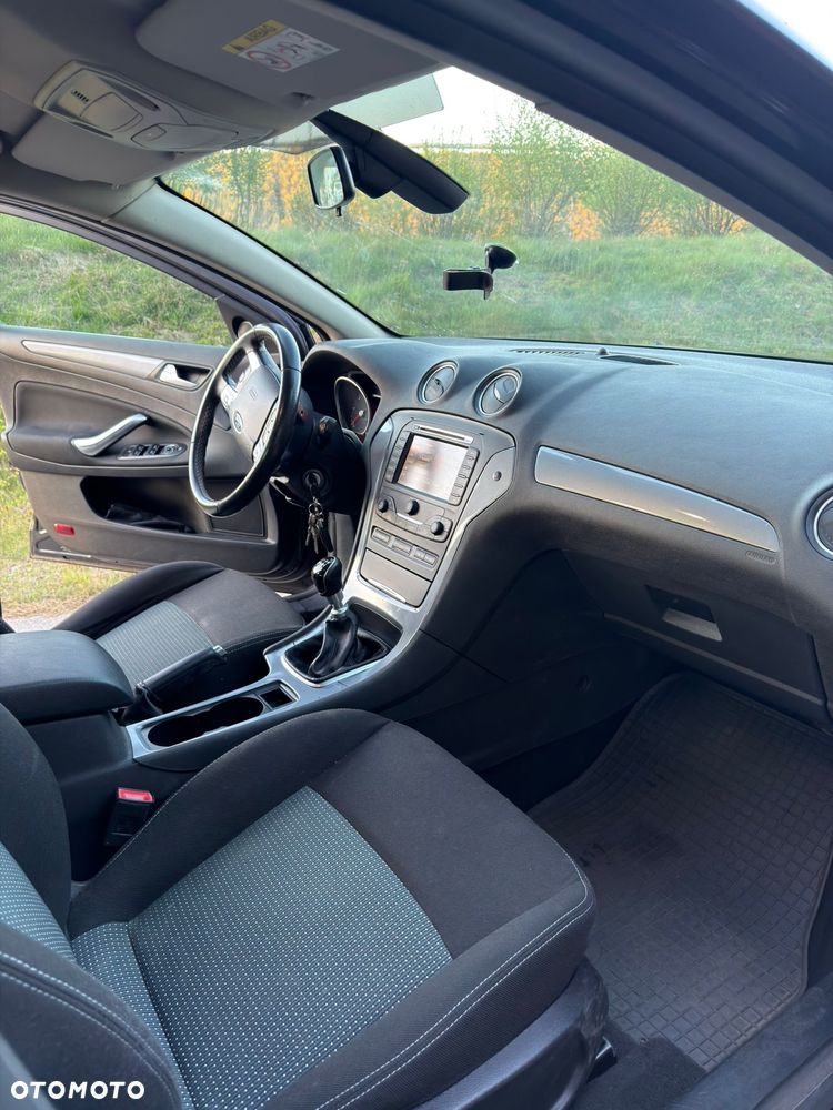 Ford Mondeo - 9