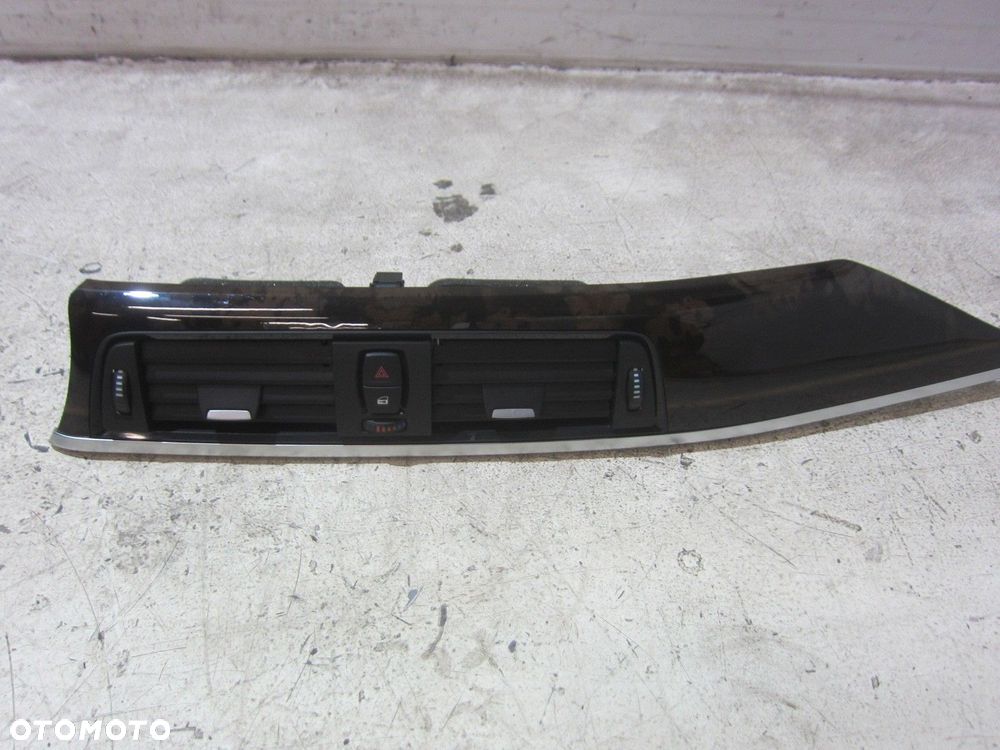 BMW F30 F34 KRATKA NAWIEWU W DESKE DEKOR ŚRODKOWY 51459249116 64229218552 - 2