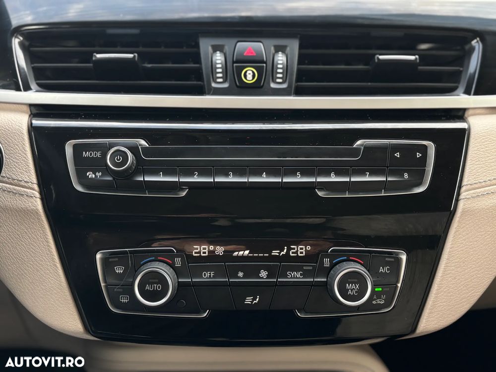 BMW X1 sDrive18d xLine - 19