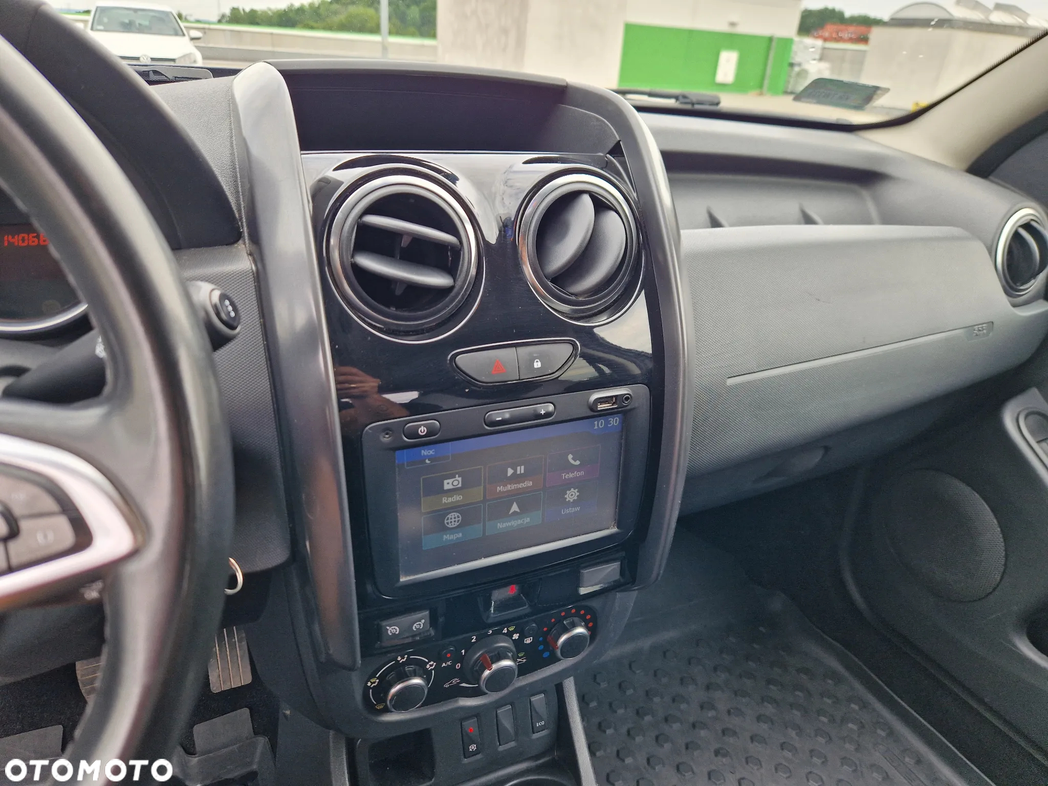 Dacia Duster 1.6 SCe Laureate S&S - 17
